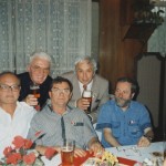 1996 - Sjezd v Ž. Brodě - spolužáci sklářští výtvarníci (shora vpravo): JR, P. Ježek, J. Svoboda, B. Eliáš a sochař V. Tůma